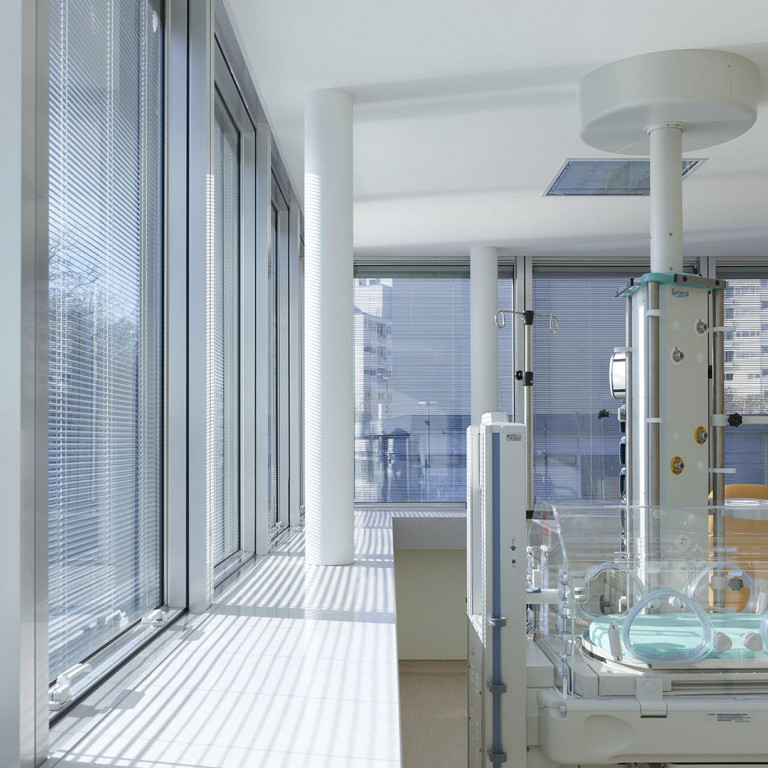 hopital-de-montreuil-cover.jpg hopital-de-montreuil-cover.jpg