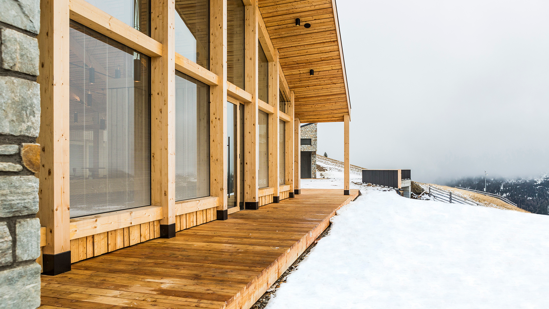 heiss_hero_sito.png heiss_hero_sito.png